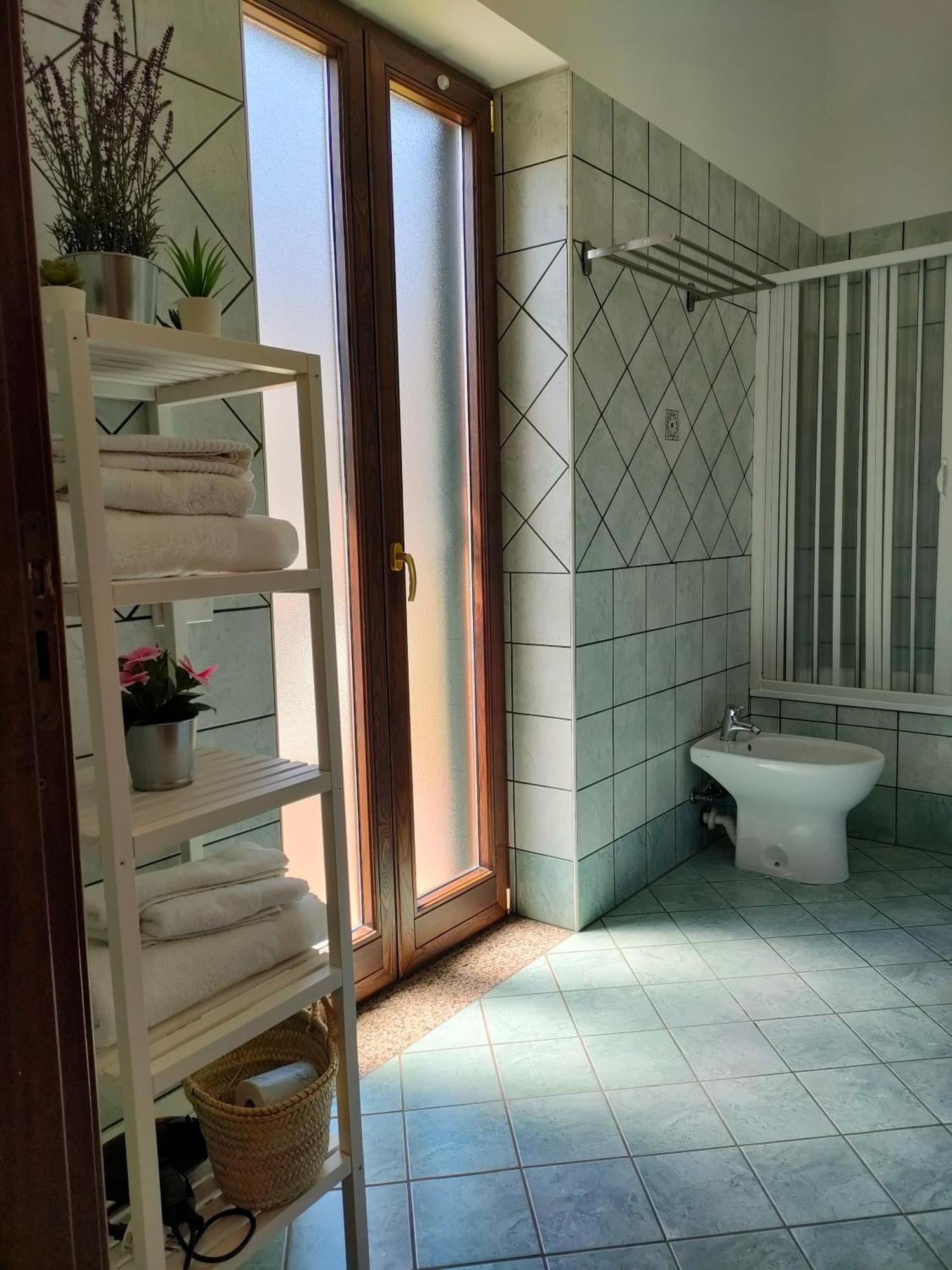 דירות קסטלמרה די סטביה Lilla Housing מראה חיצוני תמונה
